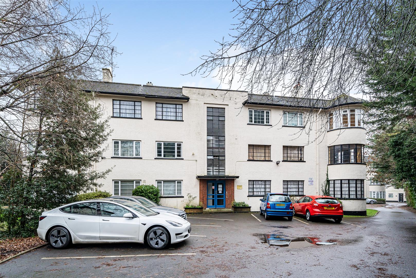 Edgware Court, Edgware The Estates Agent